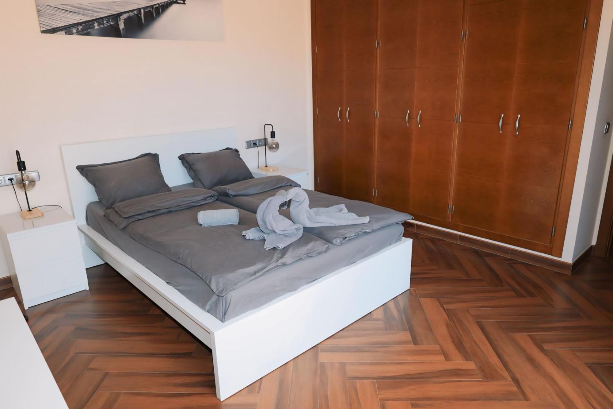 Сasa de vacaciones Precioso - Piscina- Garaje Privado- Jardin