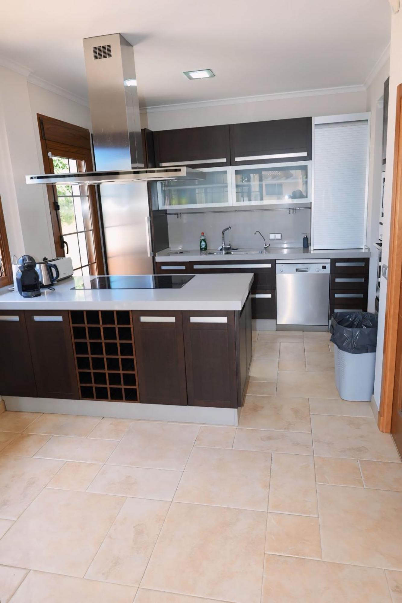 Vakantiehuis Precioso - Piscina- Garaje Privado- Jardin