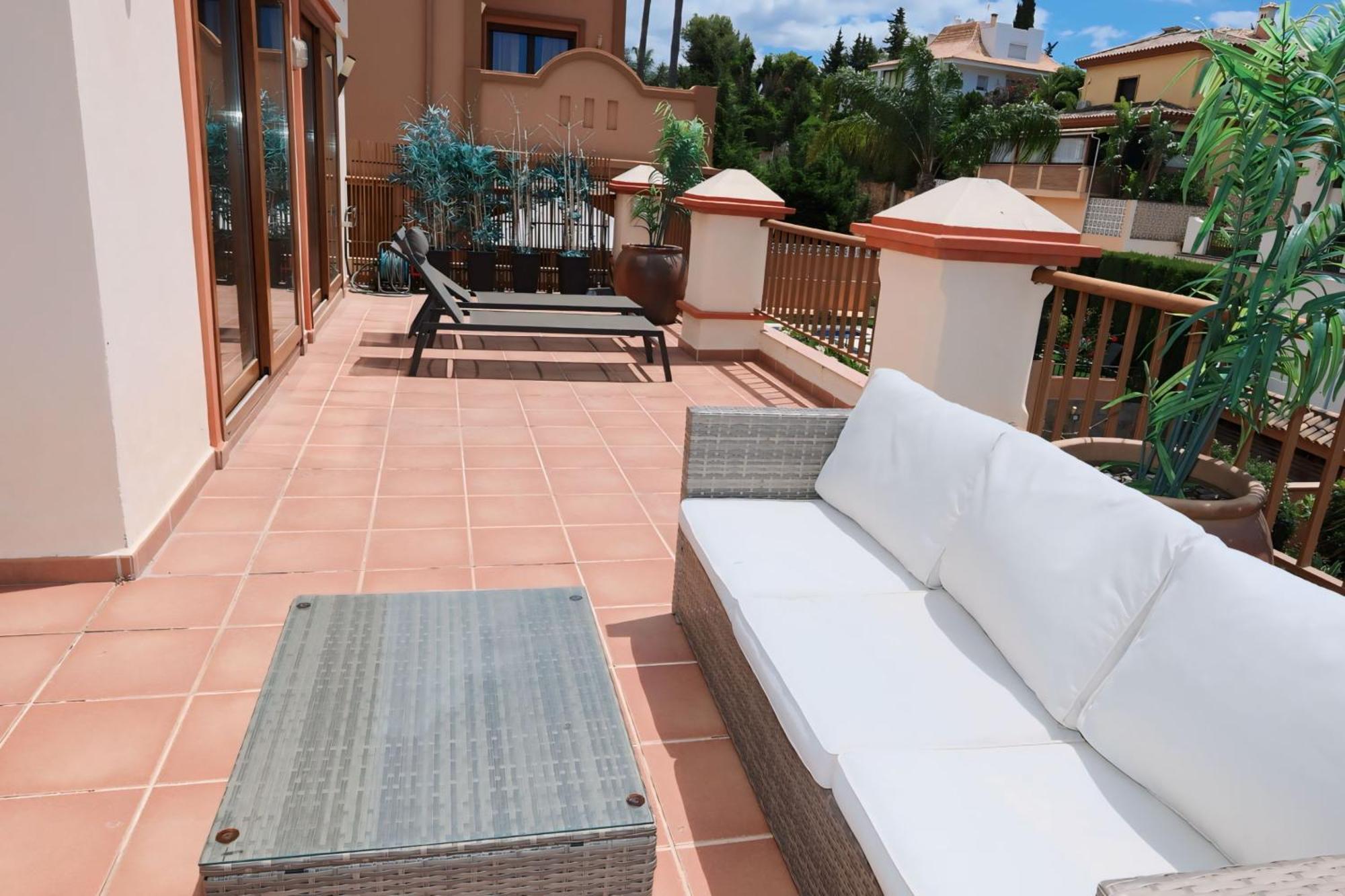 Сasa de vacaciones Precioso - Piscina- Garaje Privado- Jardin