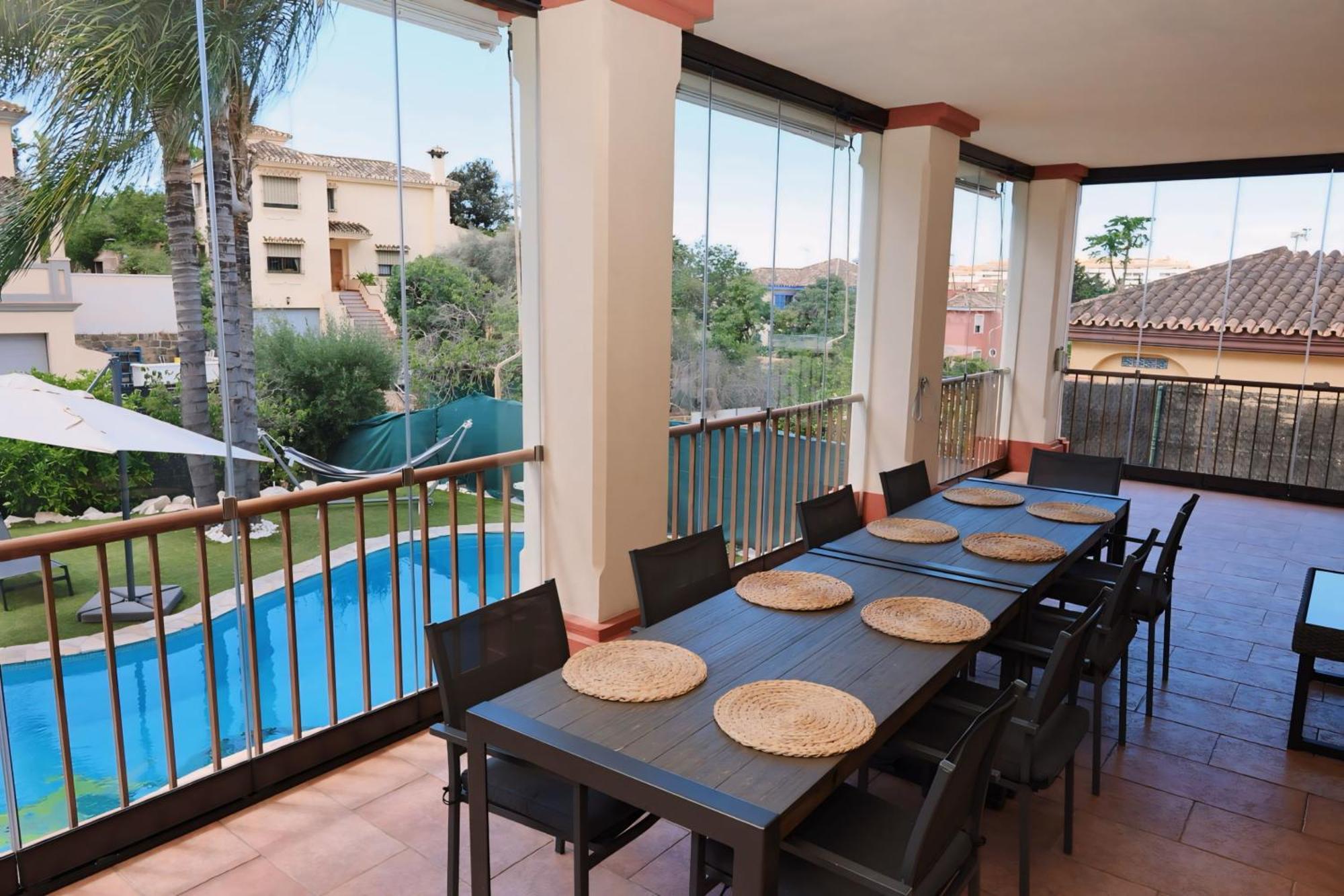 Сasa de vacaciones Precioso - Piscina- Garaje Privado- Jardin *